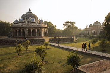2 Days Delhi Agra Tour by Car