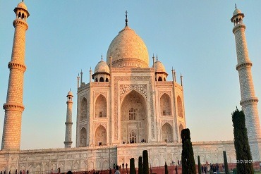 Early Morning Taj Mahal Tour By Car